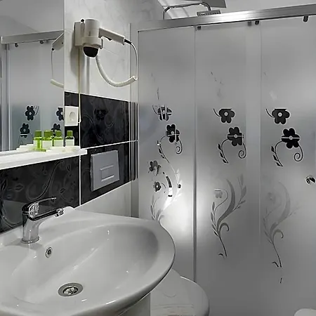 Otel Diyar Budget 3*